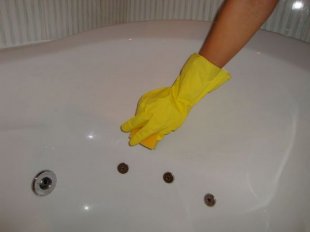 чистка акриловой ванны