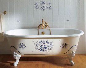 Декоративная чугунная ванна